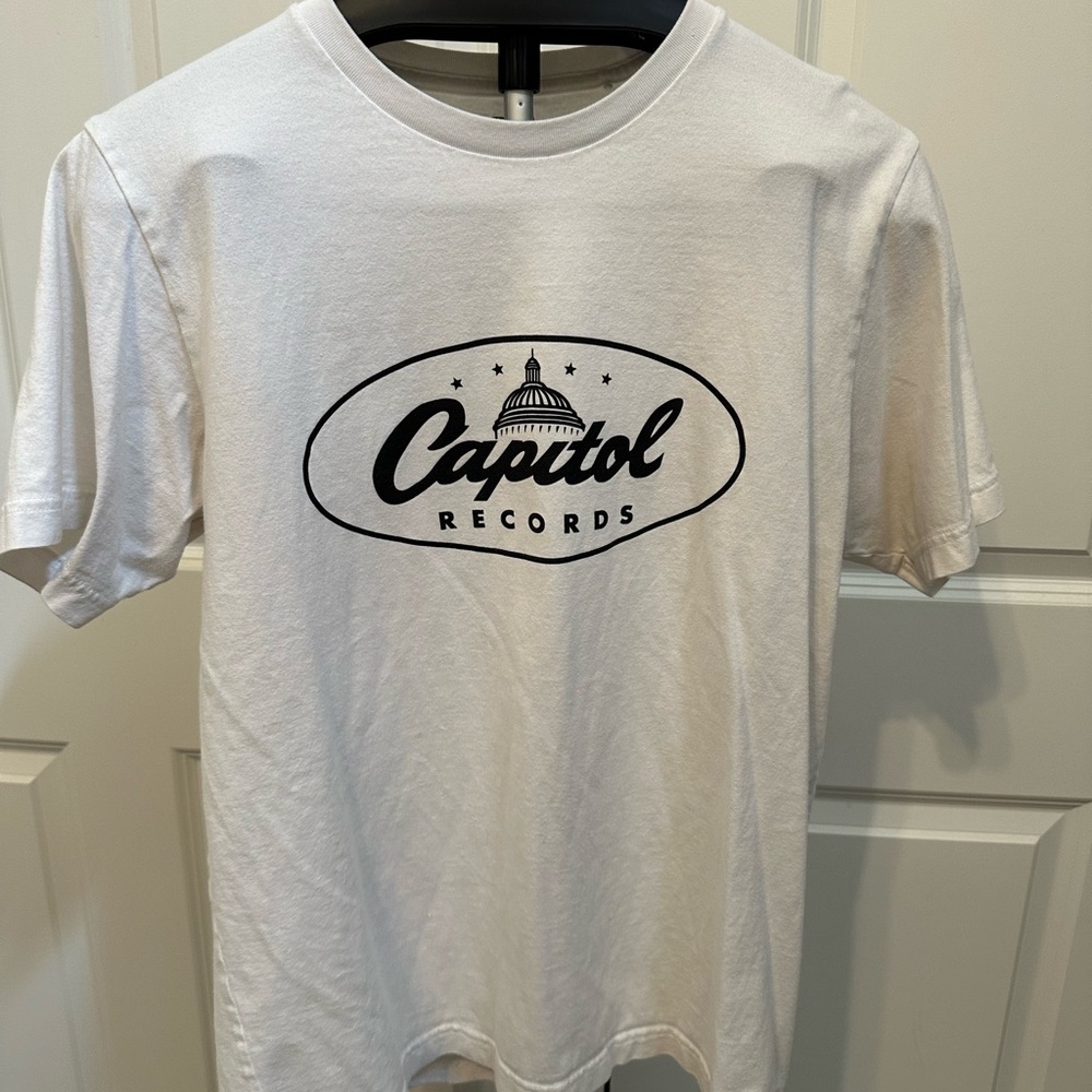 Uniqlo White Short Sleeve Tee Classic Cotton